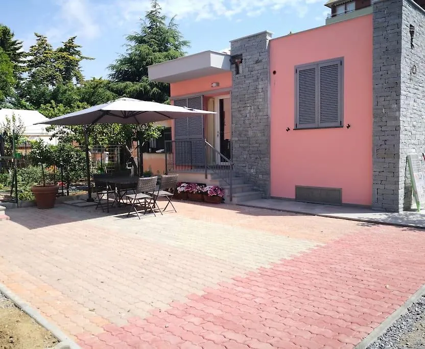 Laura Al Mare Apartment San Bartolomeo Al Mare Italy
